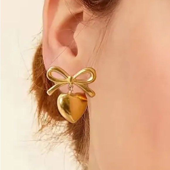 Pendant Earrings With Bowknot - Picture 2 of 5